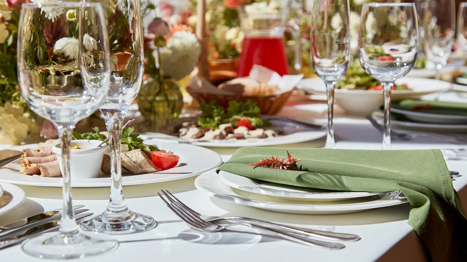 Crockery for hire
